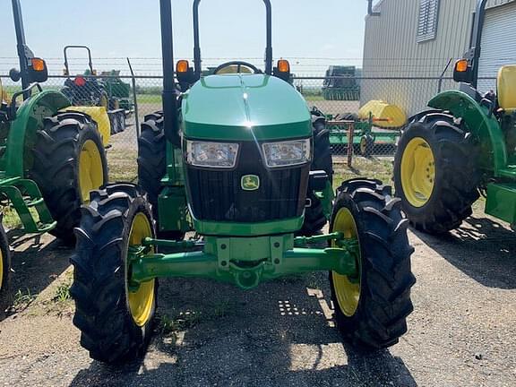 Image of John Deere 5060E equipment image 2