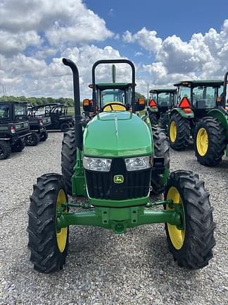 Image of John Deere 5060E equipment image 1