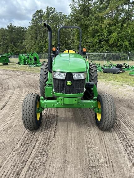 Image of John Deere 5060E equipment image 2