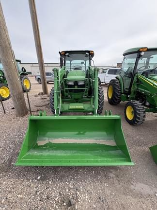 Image of John Deere 5060E equipment image 3
