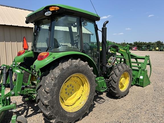 Image of John Deere 5060E equipment image 3