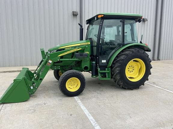 Image of John Deere 5060E equipment image 2