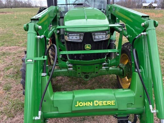 Image of John Deere 5060E equipment image 1