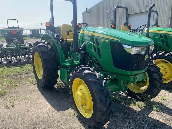 Image of John Deere 5060E Primary image