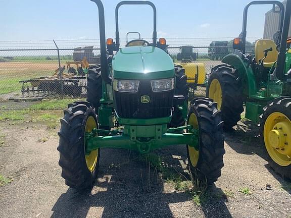 Image of John Deere 5060E equipment image 2