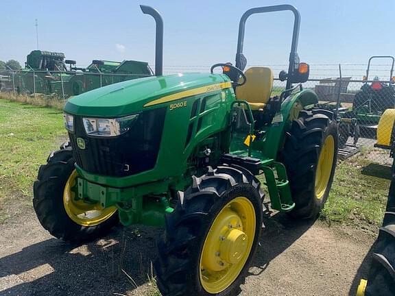 Image of John Deere 5060E equipment image 2