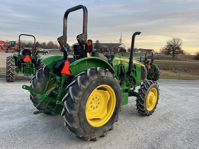 Image of John Deere 5060E equipment image 2