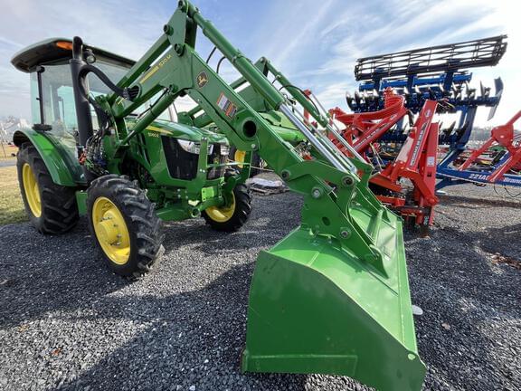 Image of John Deere 5060E equipment image 2