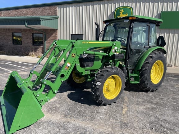 Main image John Deere 5060E