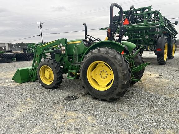 Image of John Deere 5060E equipment image 2