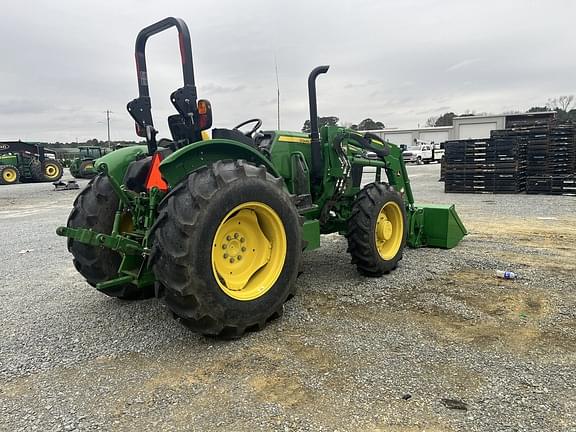 Image of John Deere 5060E equipment image 4