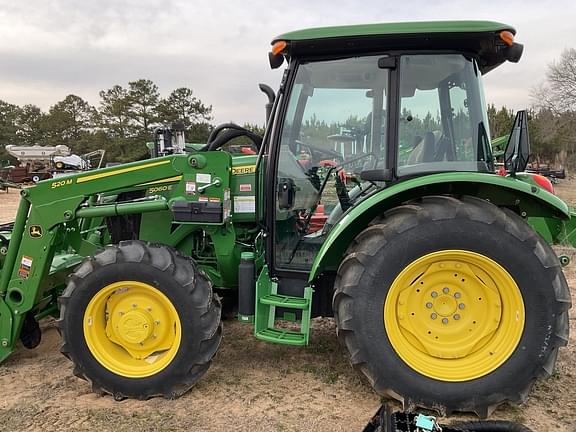 Image of John Deere 5060E equipment image 1