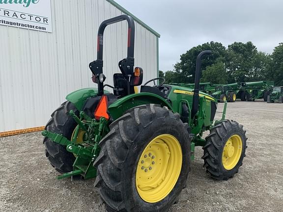 Image of John Deere 5060E equipment image 3