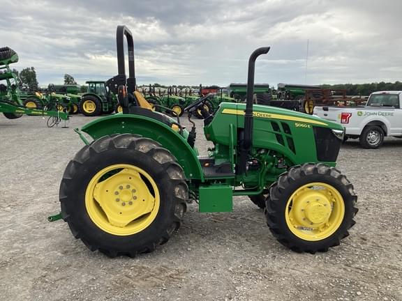 Image of John Deere 5060E equipment image 3