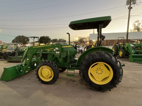 Main image John Deere 5060E