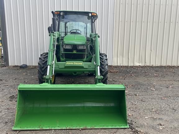 Image of John Deere 5060E equipment image 2