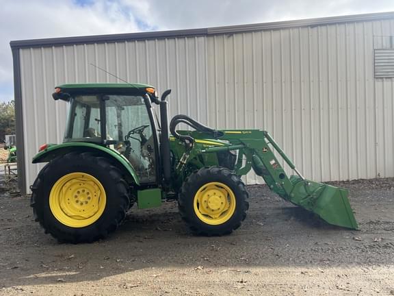 Image of John Deere 5060E equipment image 1