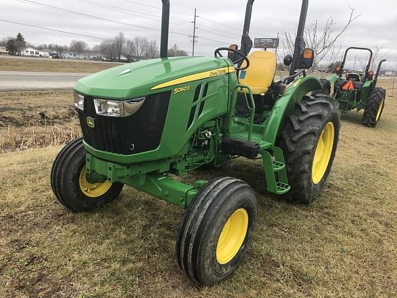 Image of John Deere 5060E Primary image