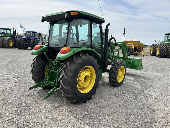 Image of John Deere 5060E equipment image 4