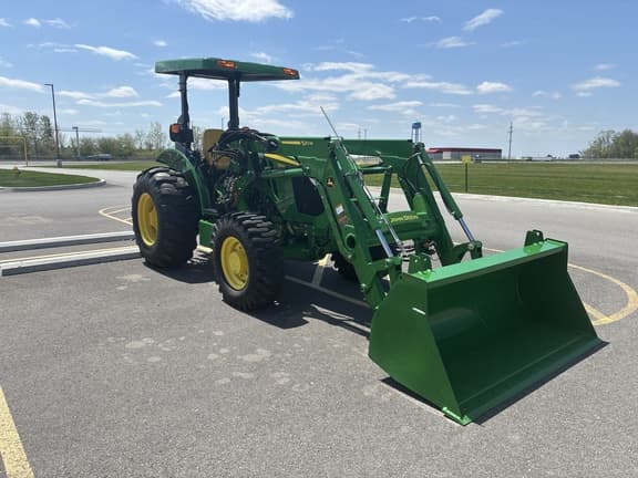 Image of John Deere 5060E equipment image 2