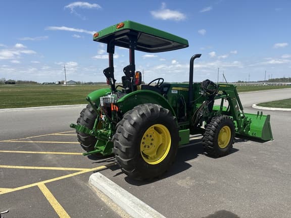 Image of John Deere 5060E equipment image 4