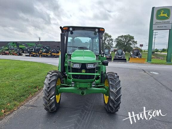 Image of John Deere 5060E equipment image 2