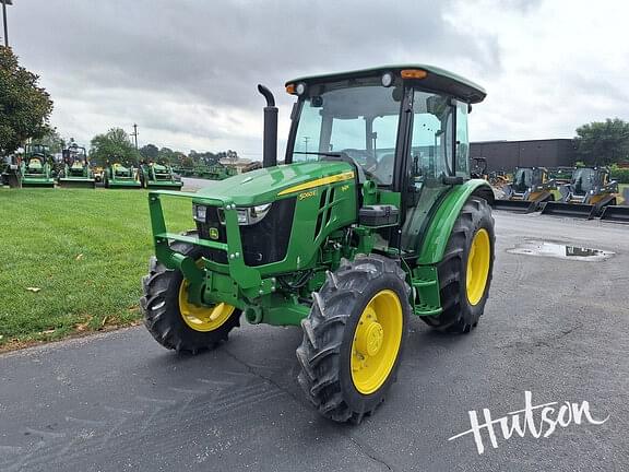 Image of John Deere 5060E equipment image 3