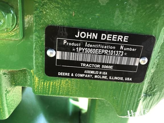 Image of John Deere 5060E equipment image 4