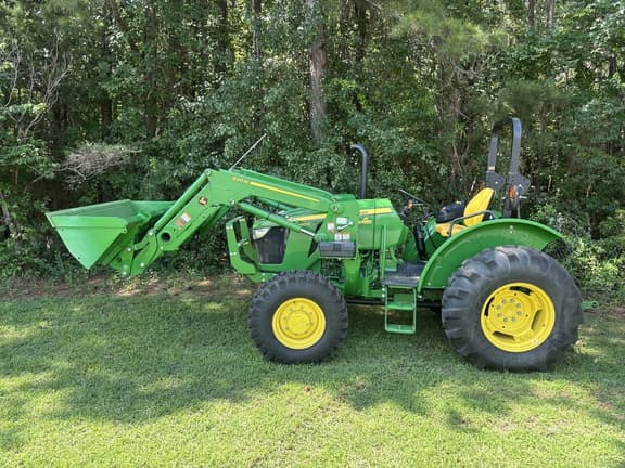 Image of John Deere 5060E equipment image 1