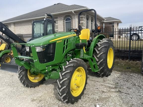 Image of John Deere 5060E equipment image 2