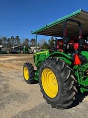 Main image John Deere 5060E 1