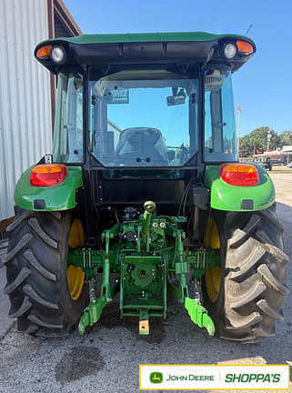 Image of John Deere 5060E equipment image 4