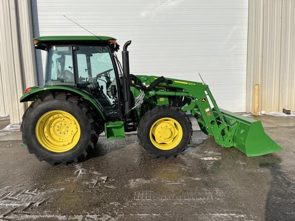 Image of John Deere 5060E equipment image 1
