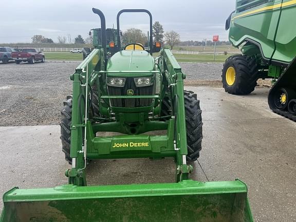 Image of John Deere 5060E equipment image 2