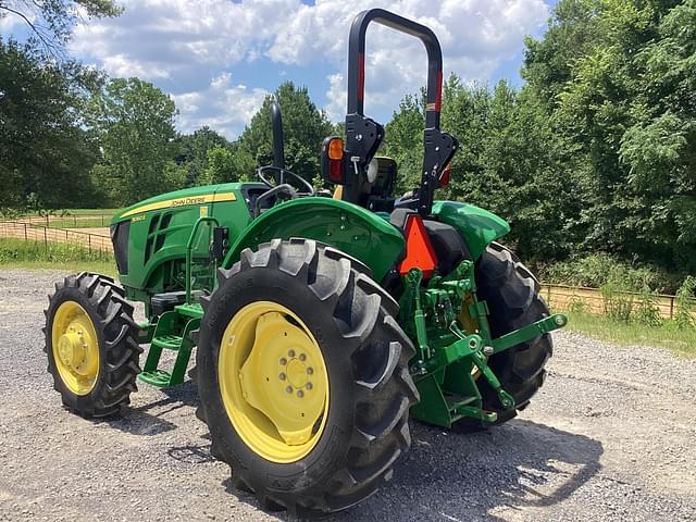 Image of John Deere 5060E equipment image 2