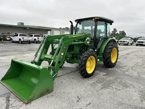 Image of John Deere 5060E equipment image 1