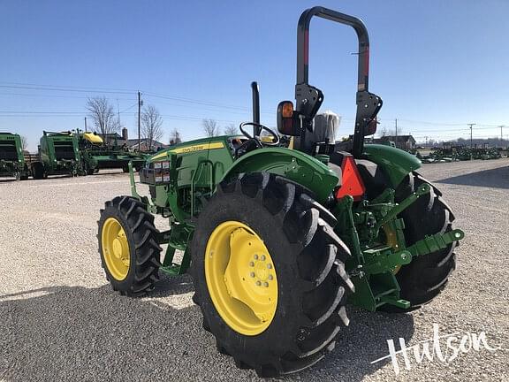 Image of John Deere 5060E equipment image 4