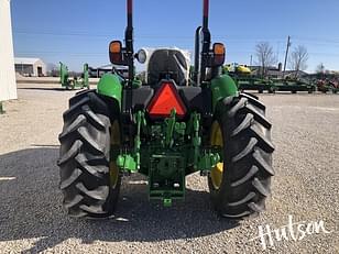 Main image John Deere 5060E 7