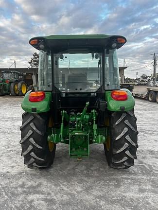 Image of John Deere 5060E equipment image 4