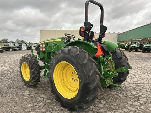 Image of John Deere 5060E equipment image 2
