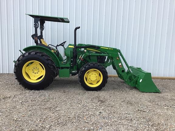 Image of John Deere 5060E equipment image 3