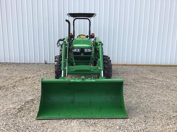 Image of John Deere 5060E equipment image 1