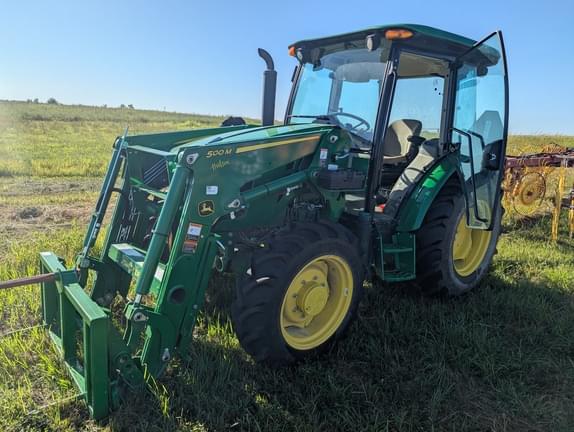 Image of John Deere 5060E equipment image 2