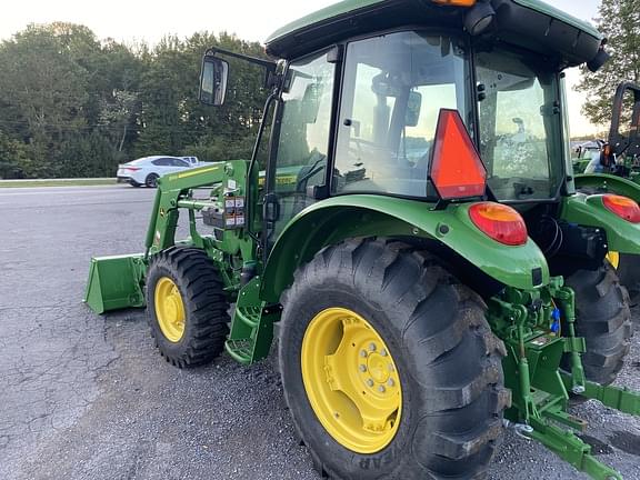 Image of John Deere 5060E equipment image 1