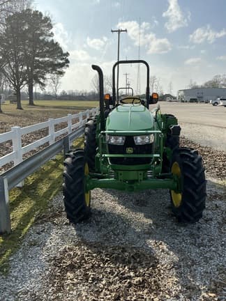 Image of John Deere 5060E equipment image 4