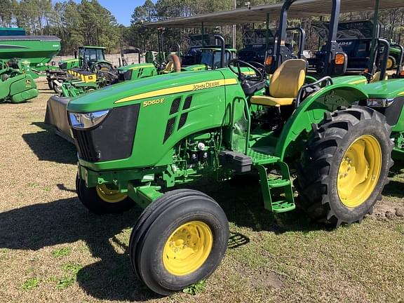 Image of John Deere 5060E Primary image