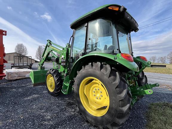 Image of John Deere 5060E equipment image 1