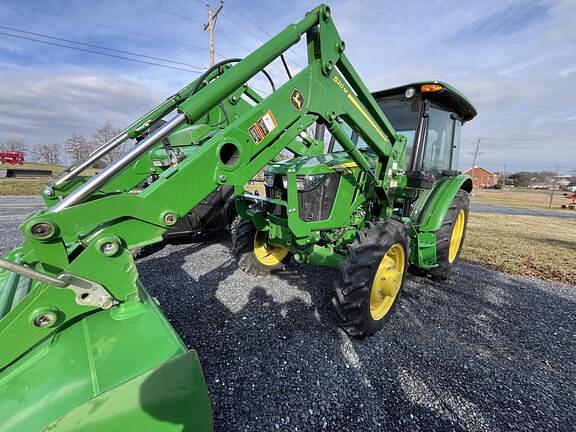 Image of John Deere 5060E equipment image 3