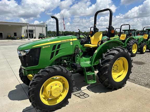 Image of John Deere 5060E Primary image