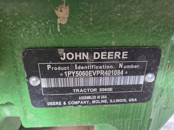 Main image John Deere 5060E